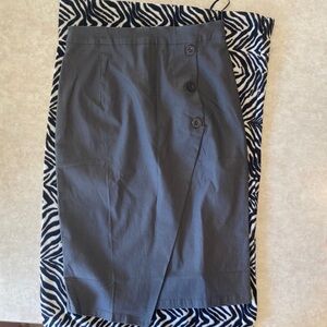 Chic Women's Gray Button-Detail Pencil Skirt